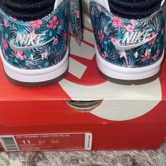 Nike Air Trainer QS Pro Bowl Deadstock released in 2014 - Picture 3 of 7